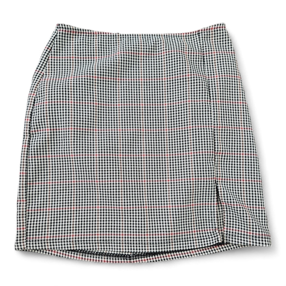 Lovely Day Size Small Plaid Mini Skirt